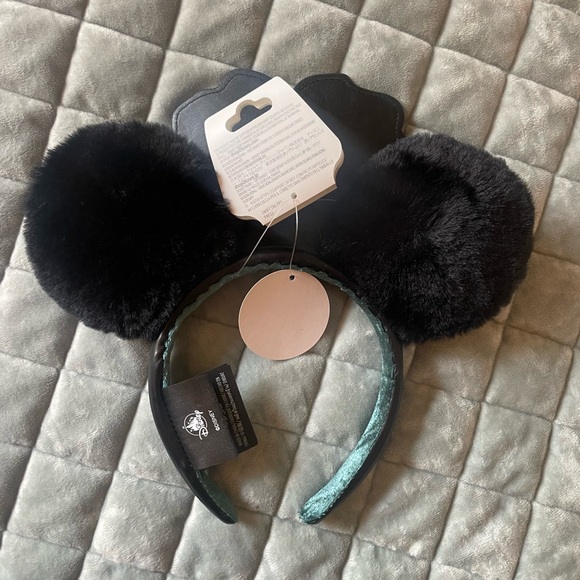 Disney Parks Vampire Mickey Ears- NWT main image 4